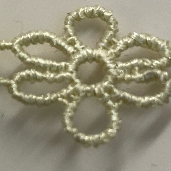 GEMMA SIMONE FLOWER CHOKER NECKLACE NEW - Picture 3 of 7